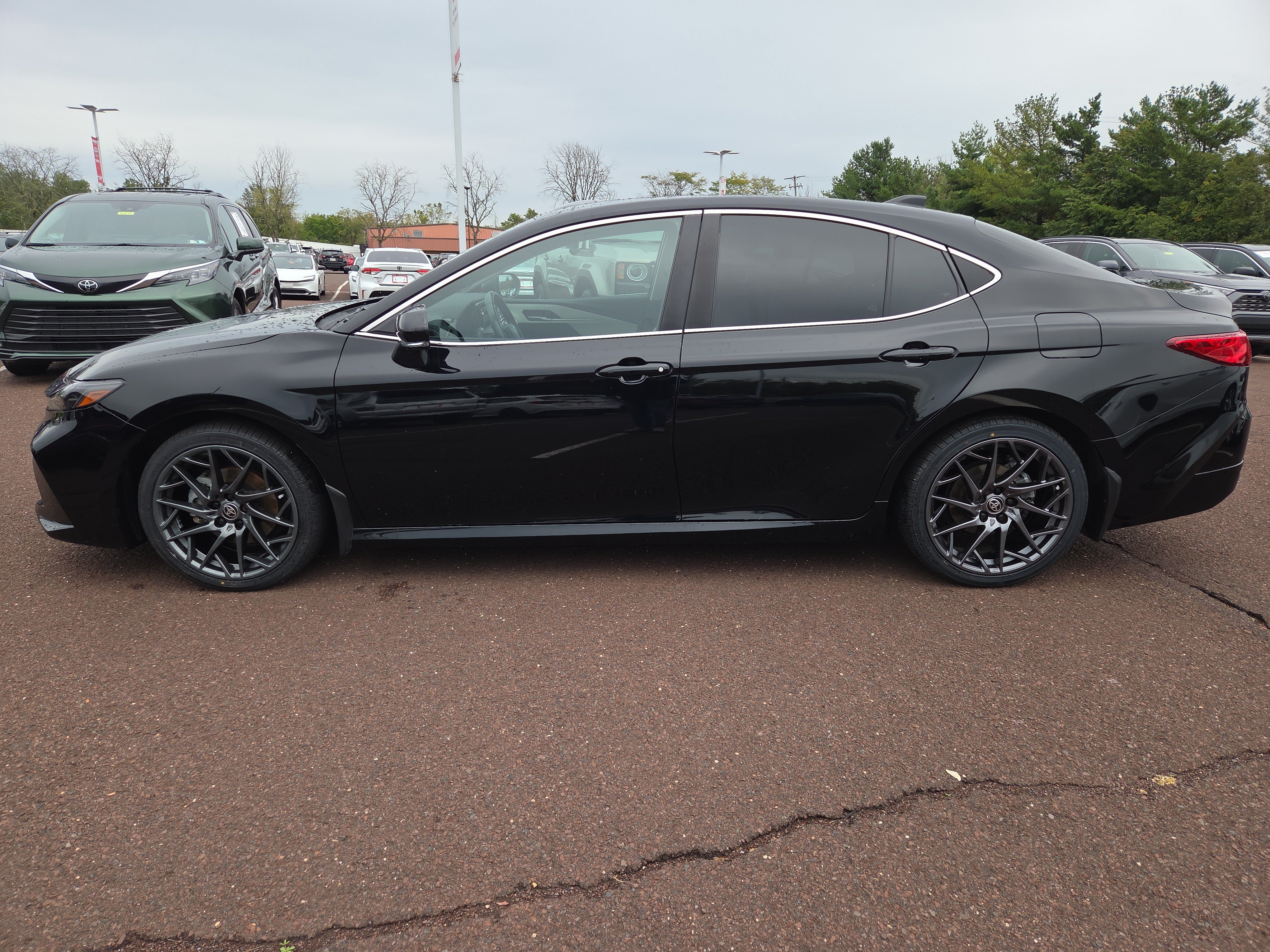 Certified 2025 Toyota Camry XLE w/ Premium Plus Package AWD/4WD image 6