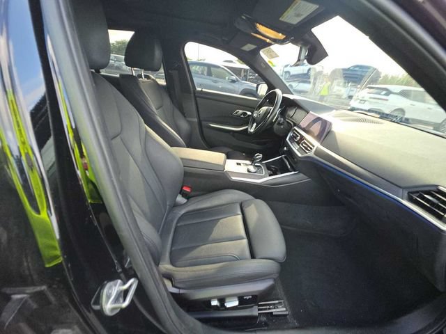 Used 2021 BMW 330i Sedan w/ Driving Assistance Package RWD image 6