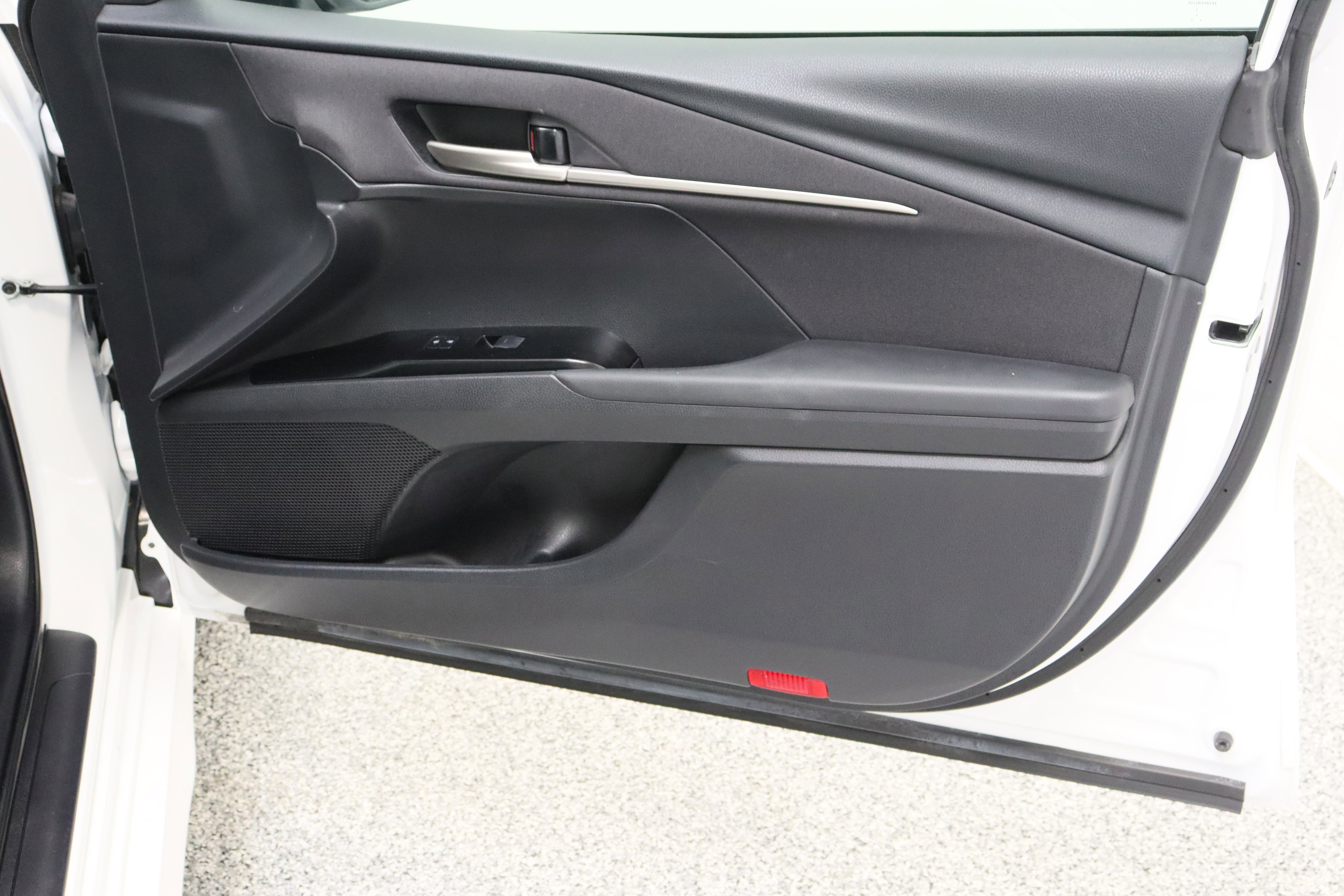 Certified 2025 Toyota Camry LE FWD image 34