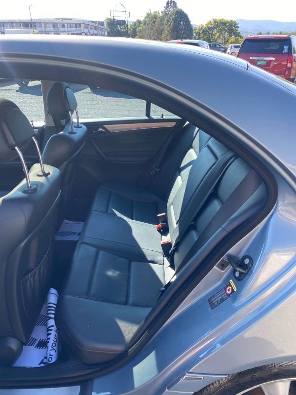 Used 2005 Mercedes-Benz C 230 Sedan image 13