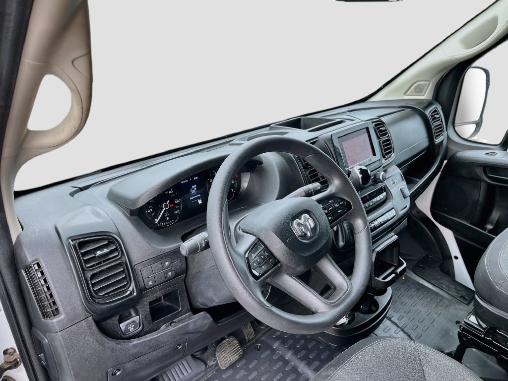 Used 2025 RAM ProMaster 2500 w/ Convenience Group FWD image 9