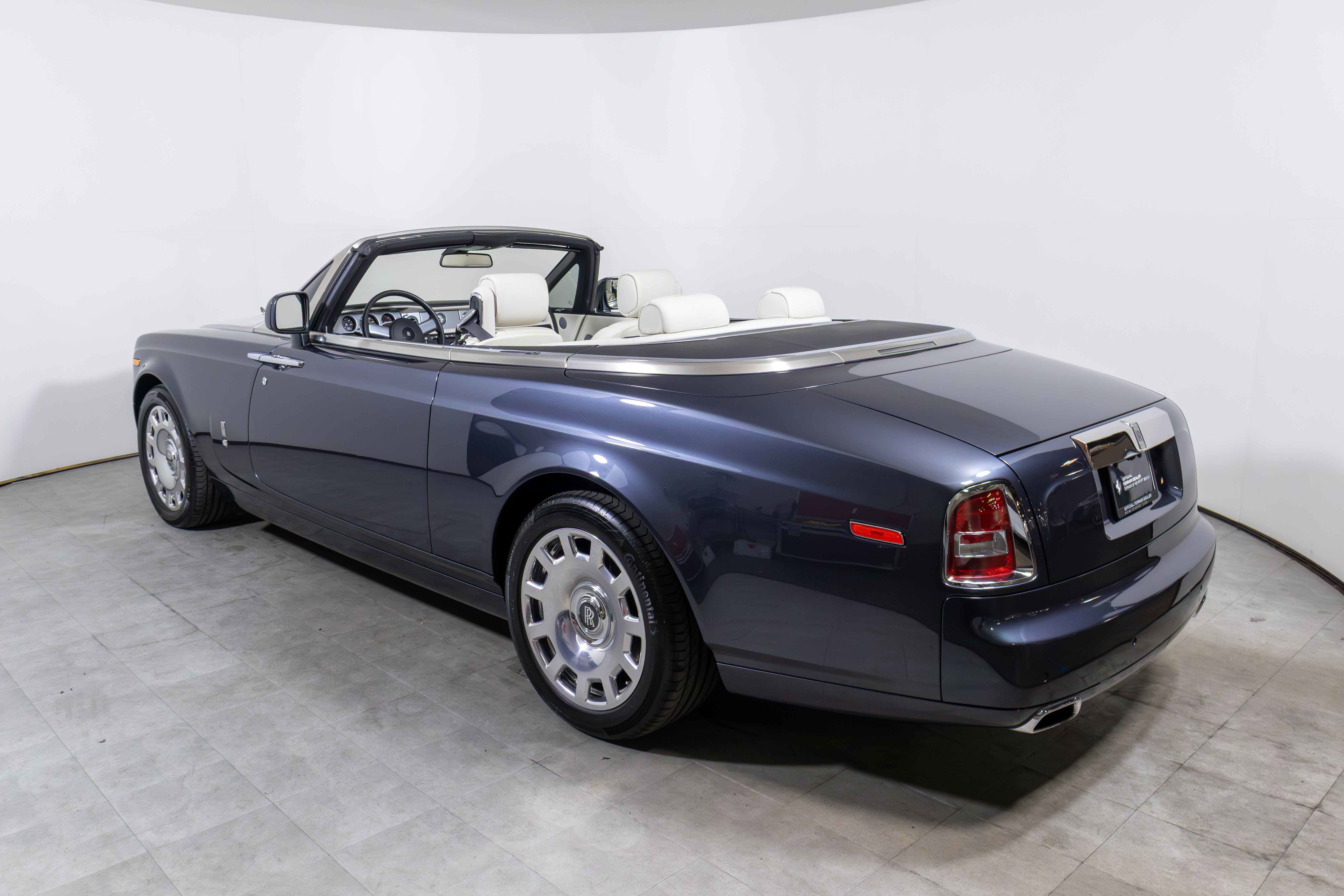 Used 2013 Rolls-Royce Phantom Drophead Coupe image 6
