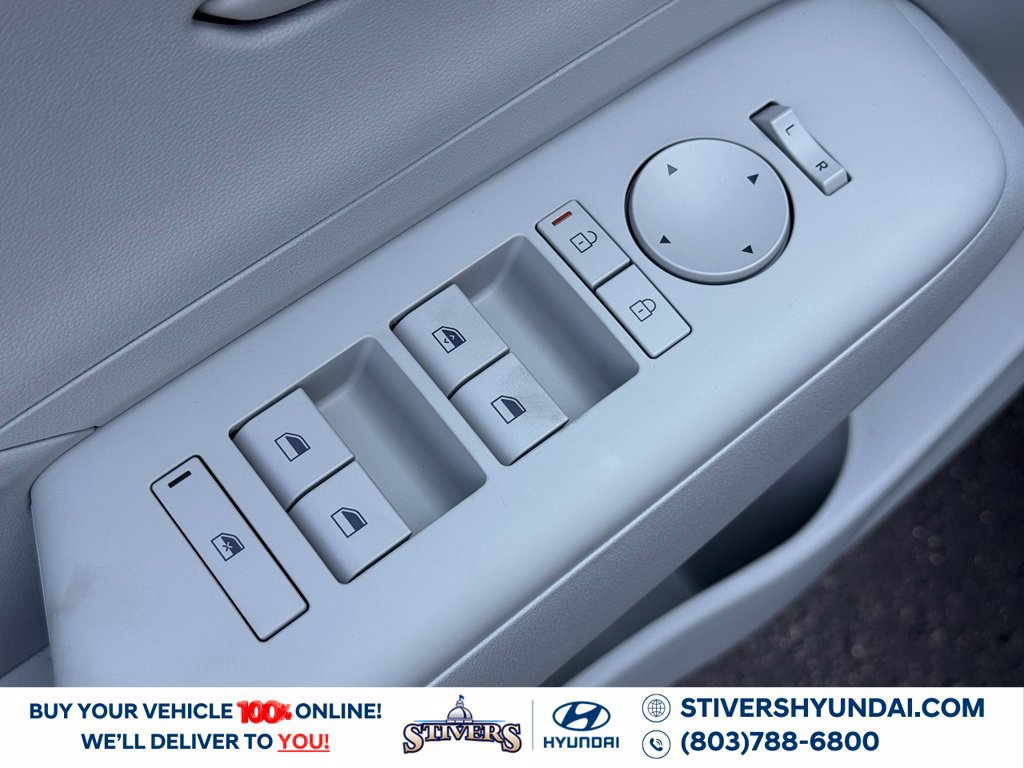 New 2027 Hyundai Kona SE FWD image 21