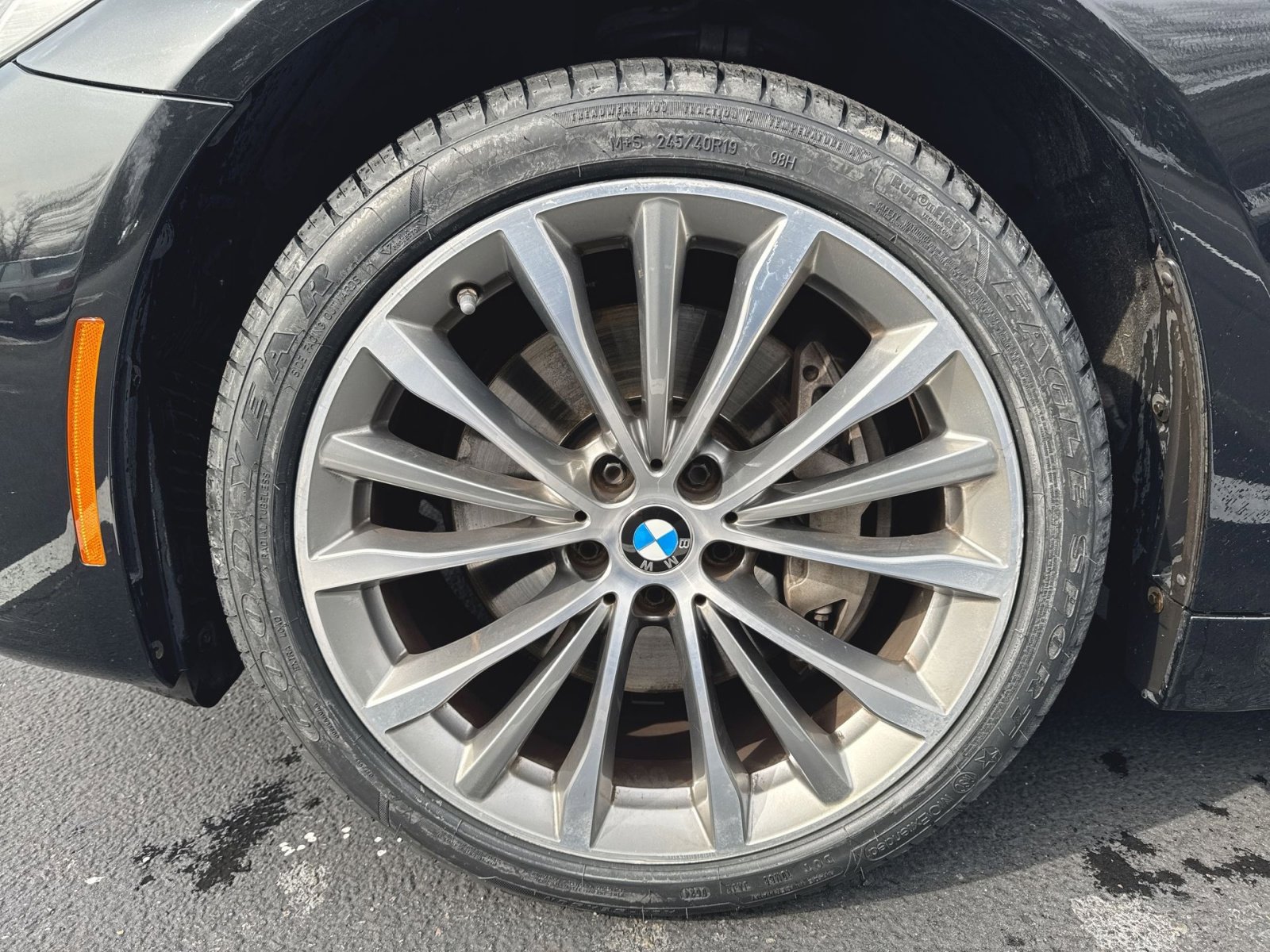 Used 2022 BMW 540i xDrive w/ Premium Package image 7