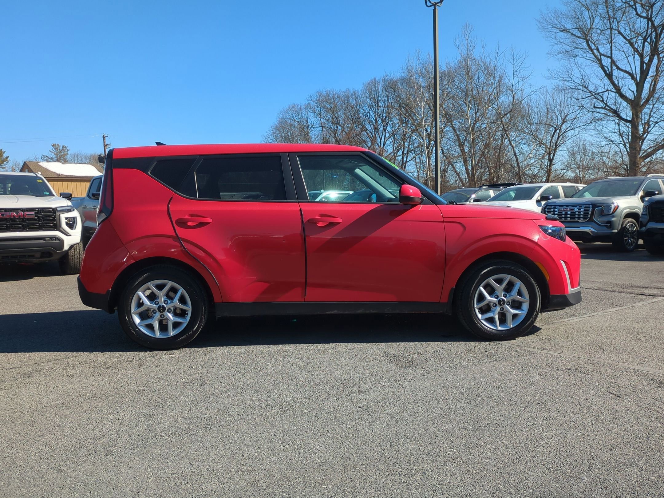 Certified 2023 Kia Soul LX w/ LX Technology Package image 4
