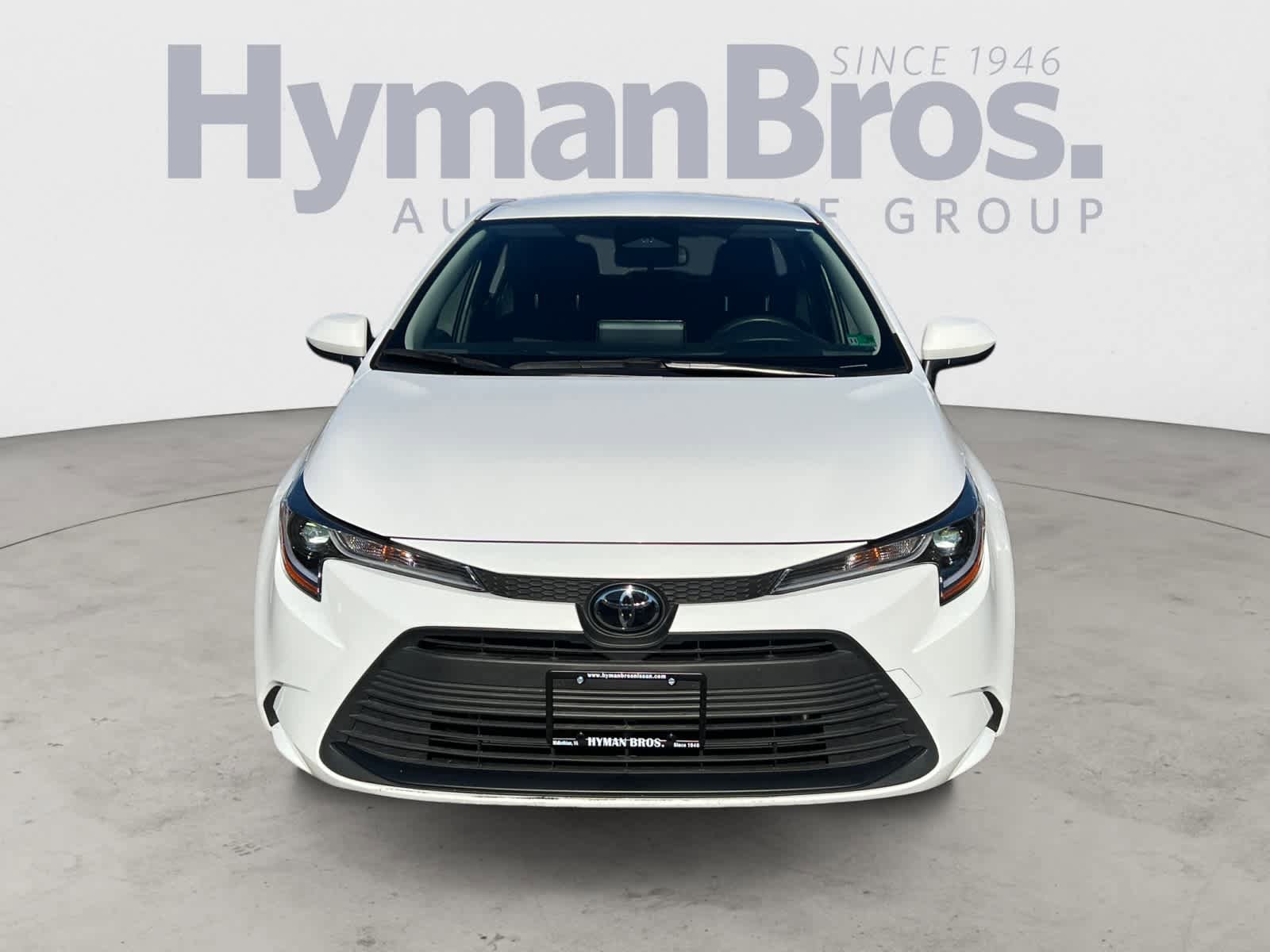 Used 2023 Toyota Corolla LE w/ LE Convenience Package image 9