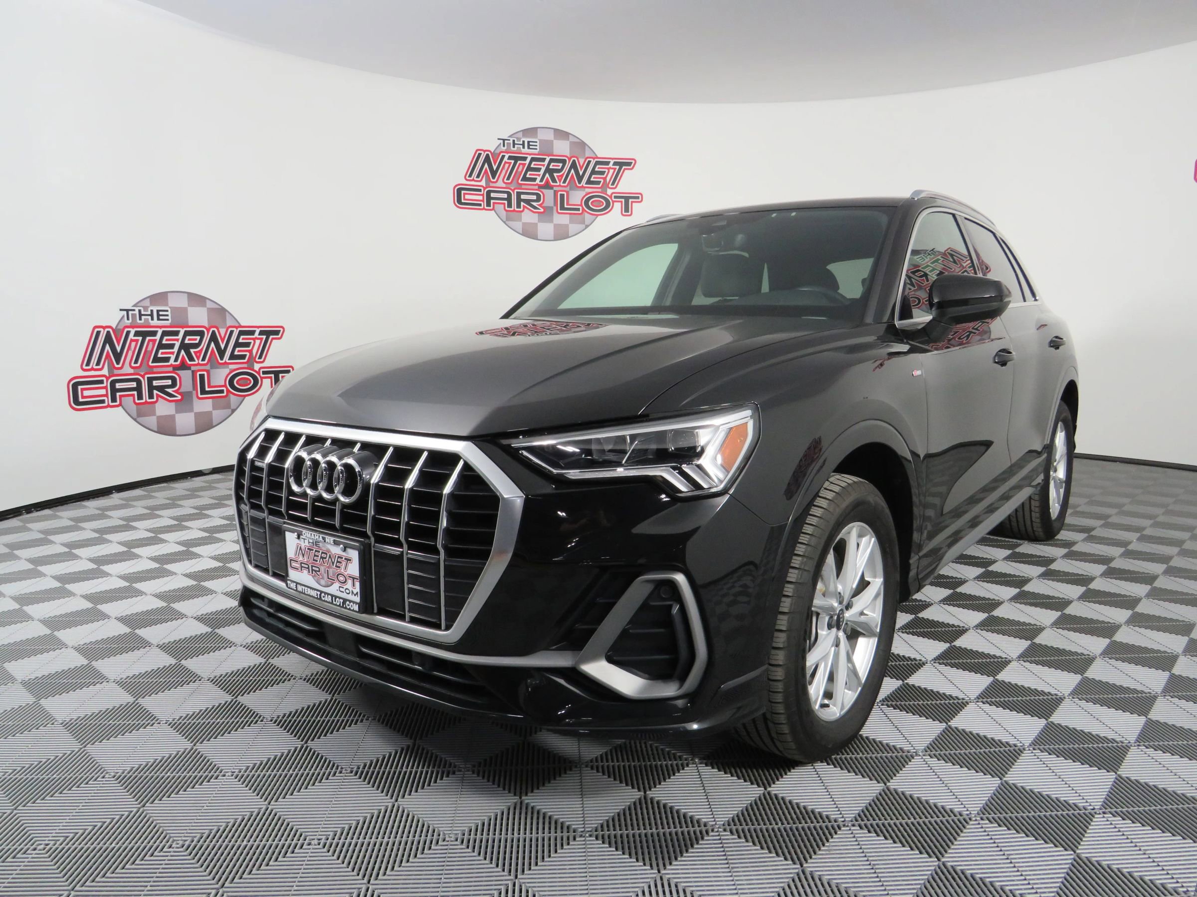 Used 2021 Audi Q3 2.0T Premium Plus w/ Premium Plus Package AWD/4WD image 9