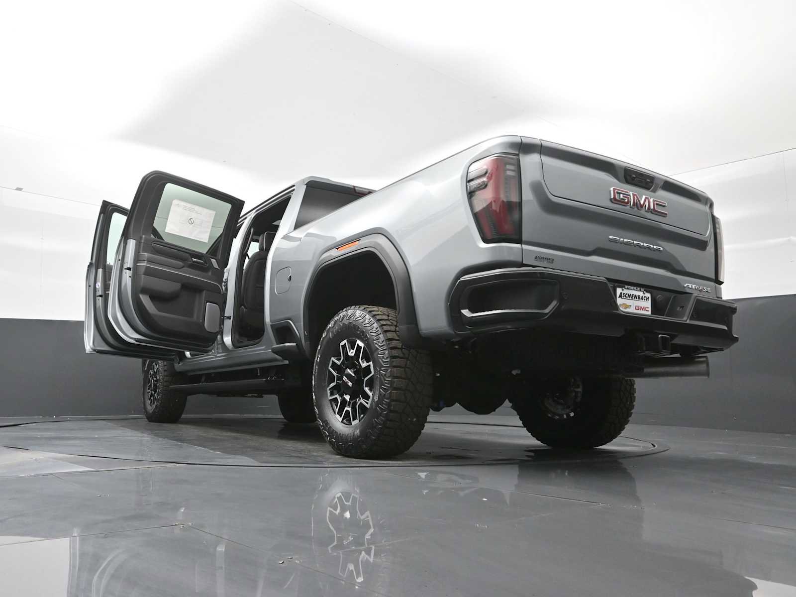 New 2026 GMC Sierra 2500 AT4X image 30