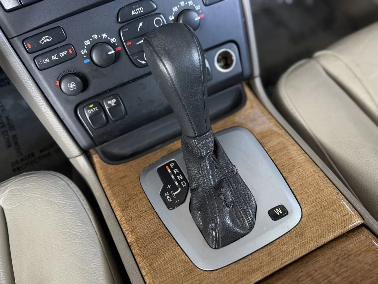 Used 2005 Volvo XC90 T6 image 30