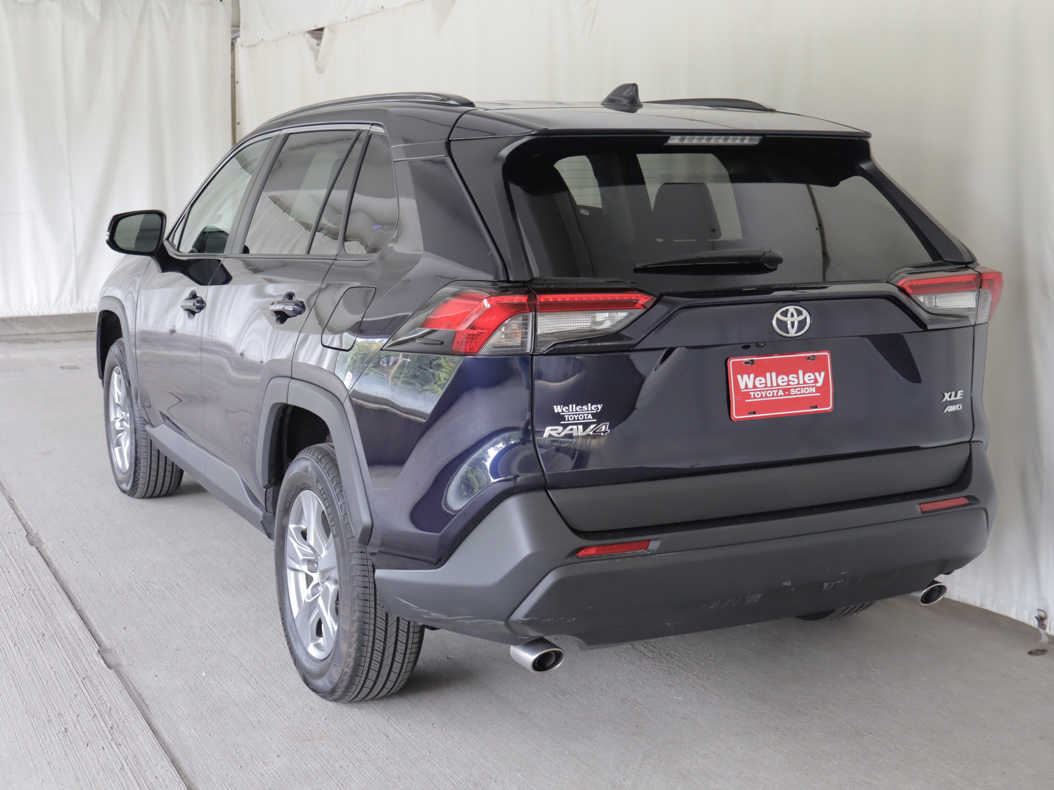 Used 2025 Toyota RAV4 XLE w/ Convenience Package AWD/4WD image 26
