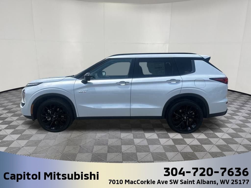 New 2025 Mitsubishi Outlander SEL Black Edition image 6