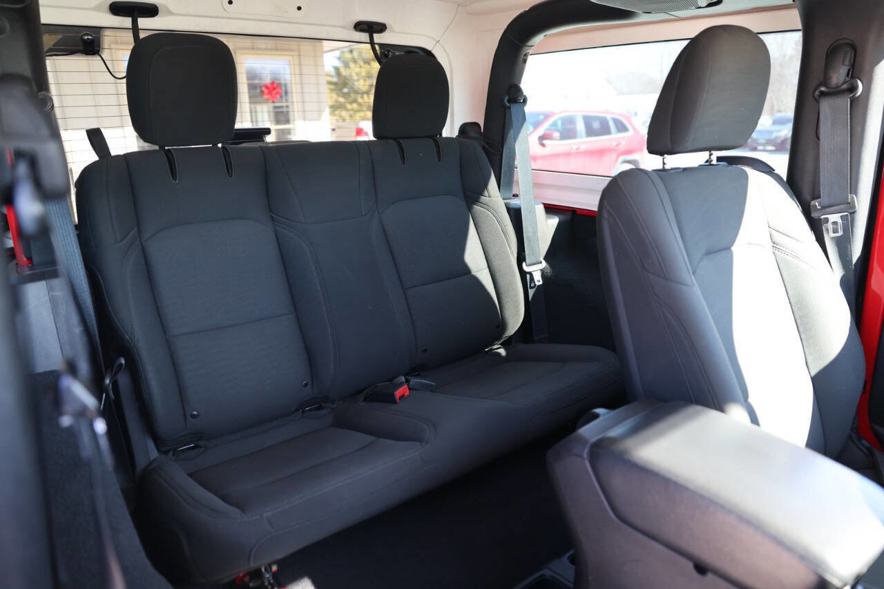 Used 2020 Jeep Wrangler Sport image 11