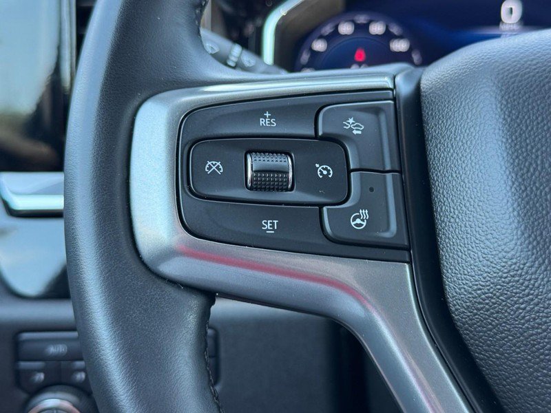 Used 2025 Chevrolet Silverado 1500 RST AWD/4WD image 15
