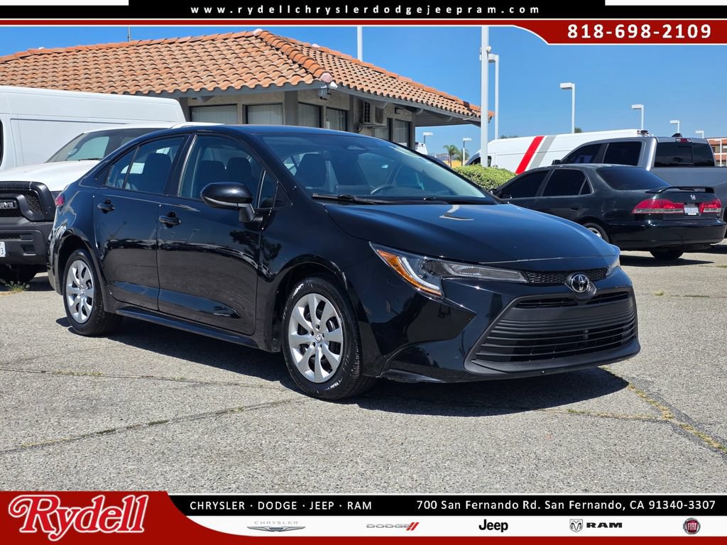 Used 2025 Toyota Corolla LE
