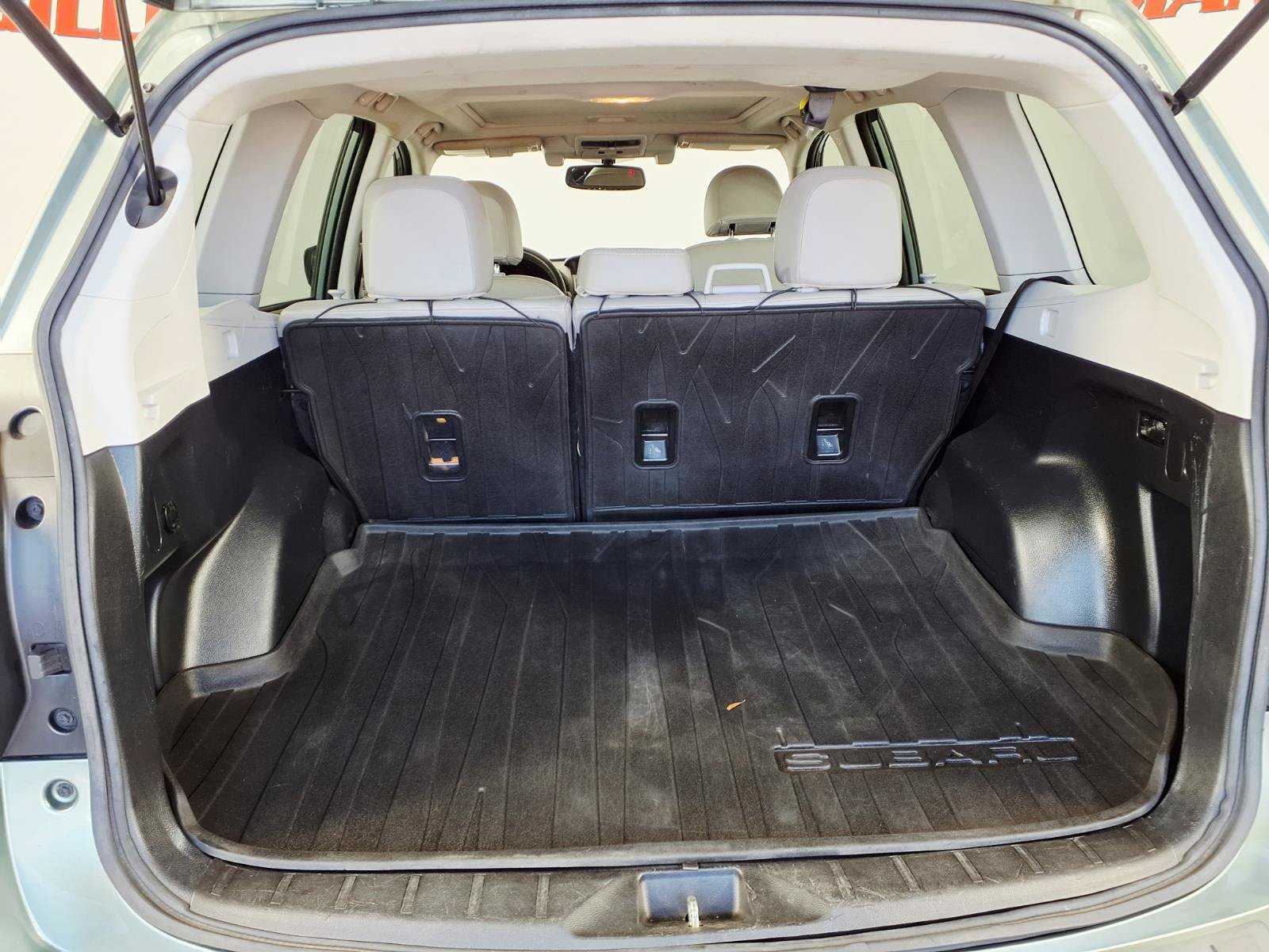 Used 2016 Subaru Forester 2.5i Limited AWD/4WD image 9