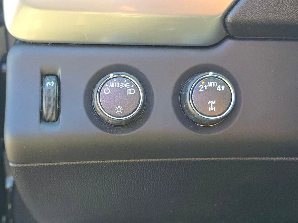 Used 2020 Chevrolet Tahoe LT image 31