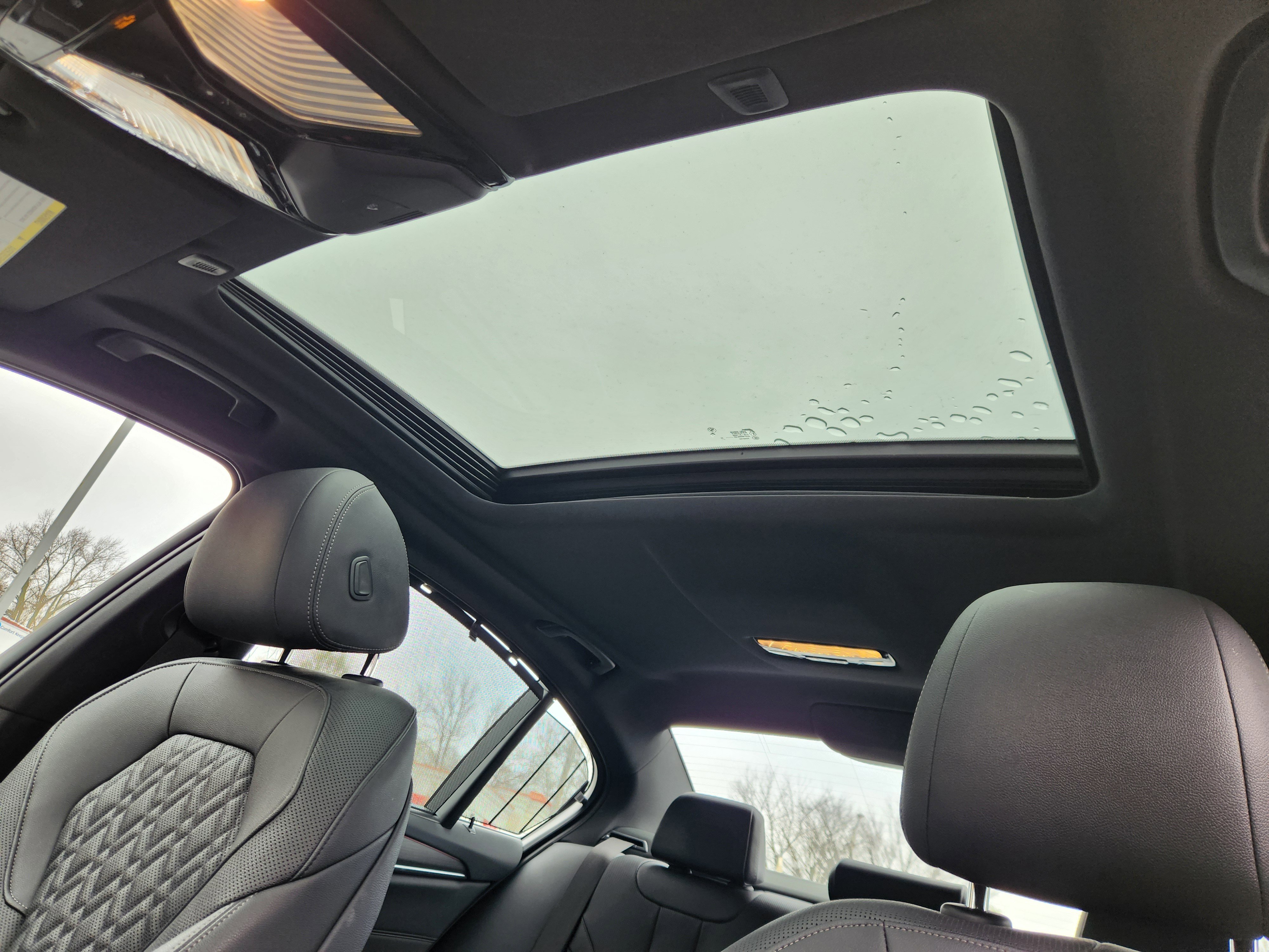 Used 2023 BMW 540i xDrive w/ Executive Package image 17