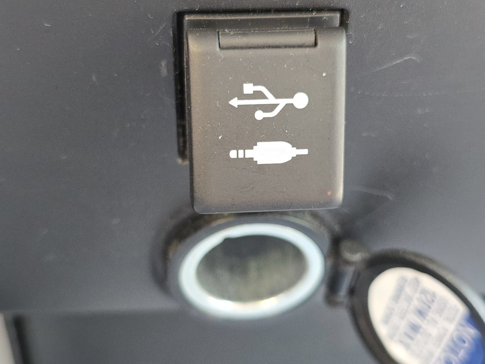Used 2018 Toyota Sienna LE FWD image 7