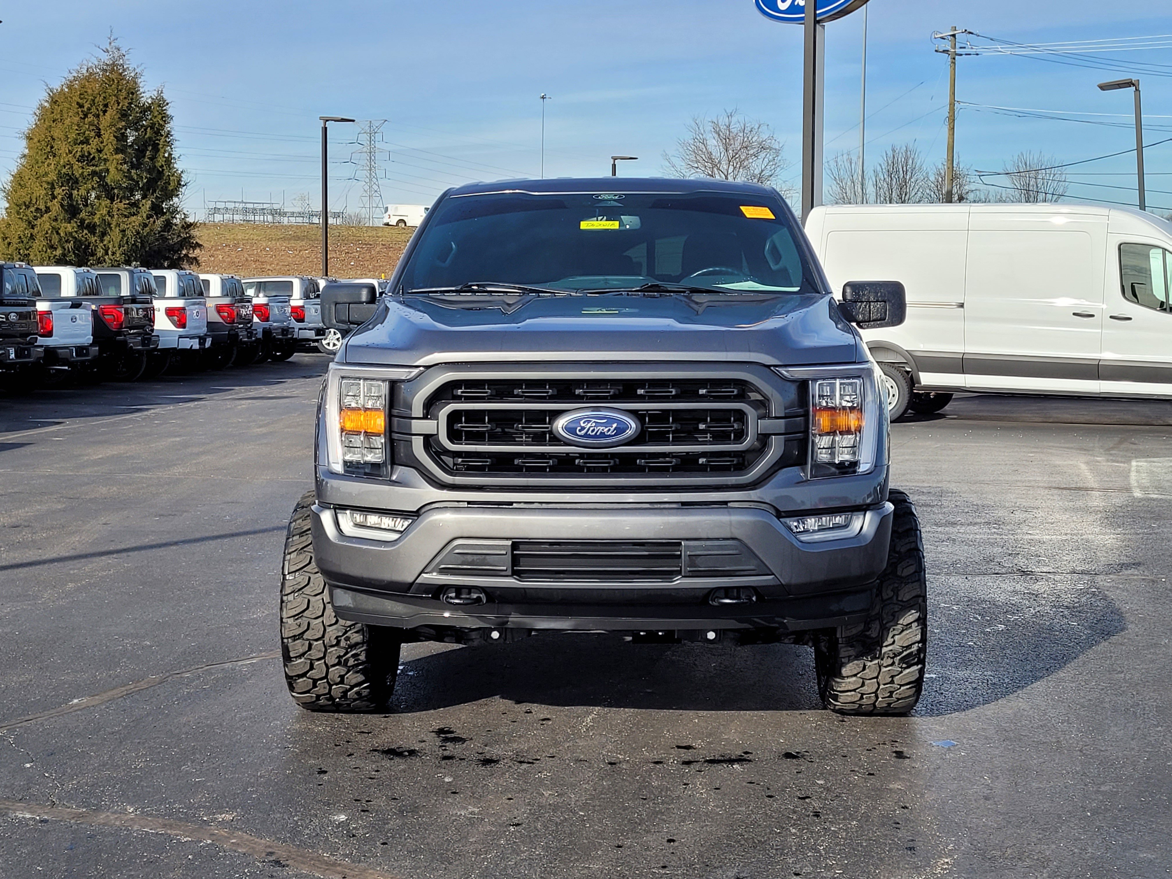 Used 2022 Ford F150 XLT w/ Equipment Group 302A High image 9