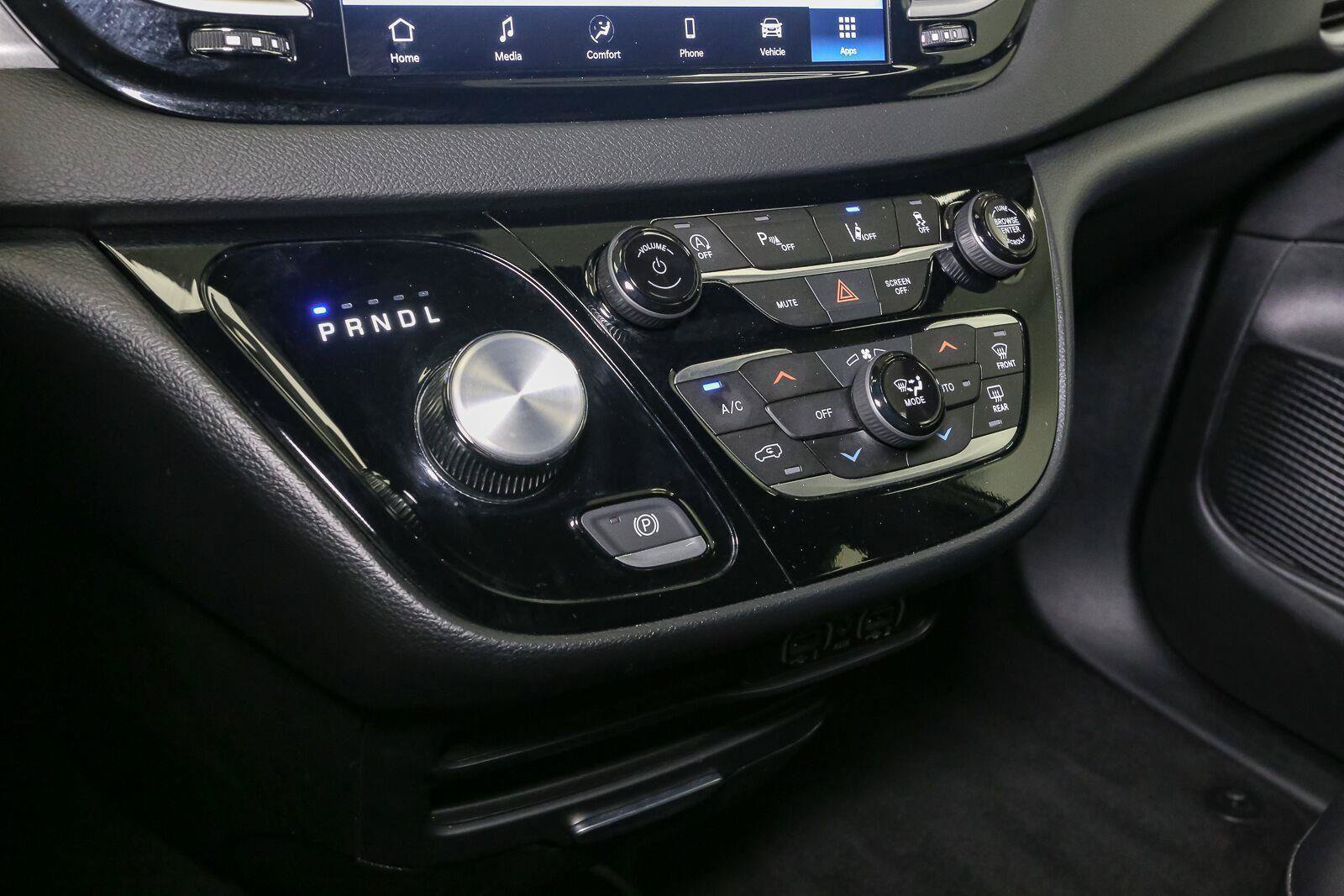 Used 2025 Chrysler Pacifica Select FWD image 34