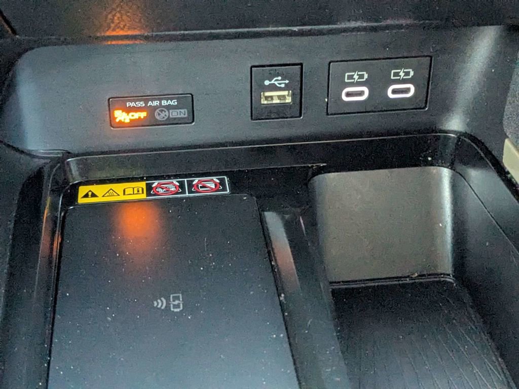 Used 2025 Toyota Camry LE image 22