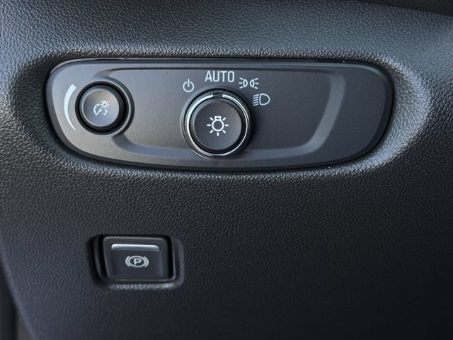 Used 2026 Chevrolet Blazer LT FWD image 20