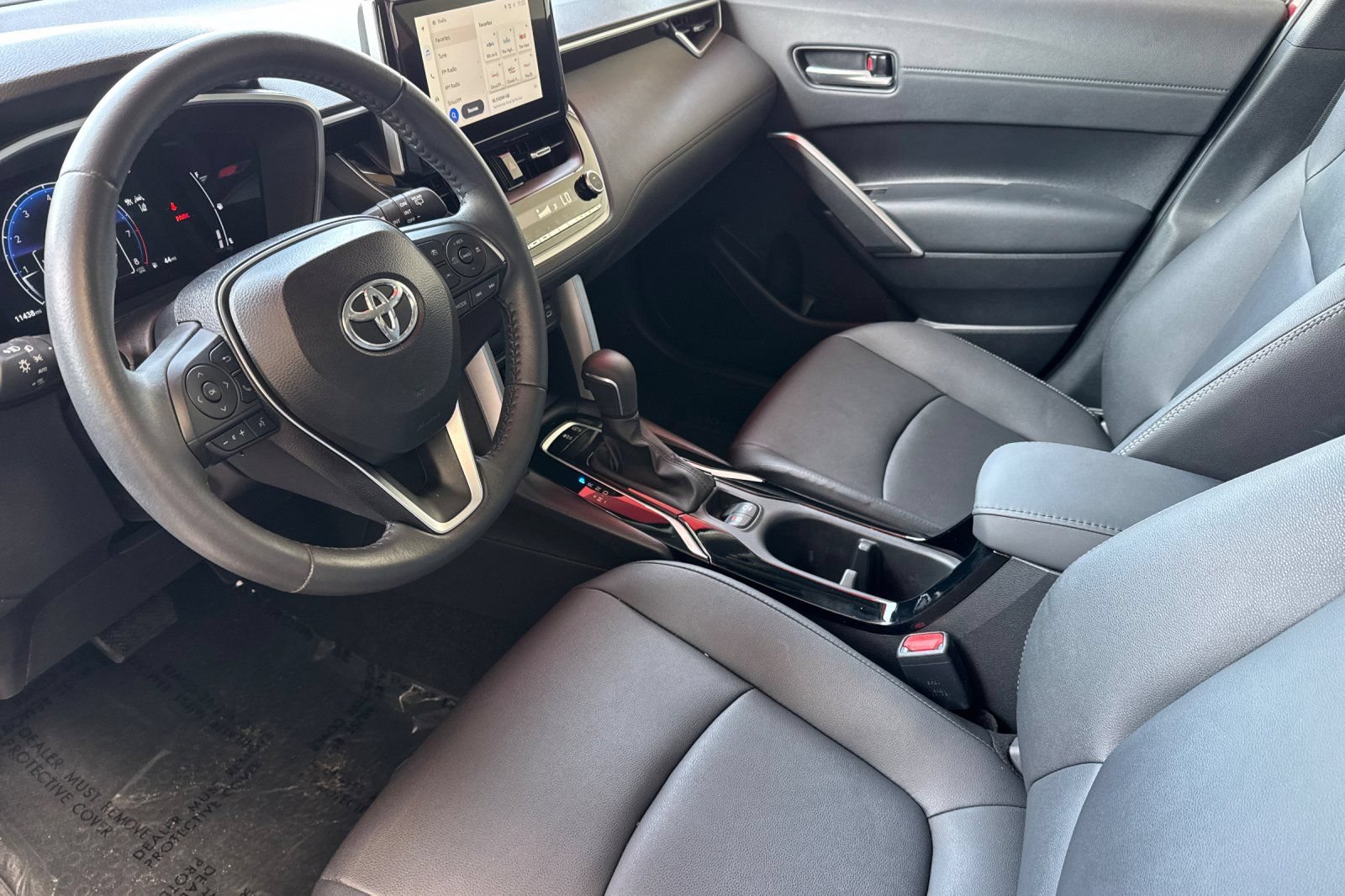 Certified 2024 Toyota Corolla Cross XLE w/ Convenience Package FWD image 12