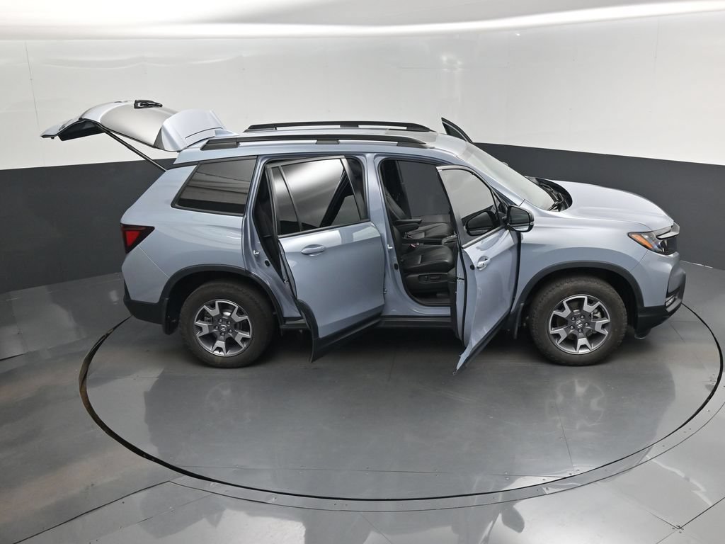 Used 2023 Honda Passport TrailSport image 18