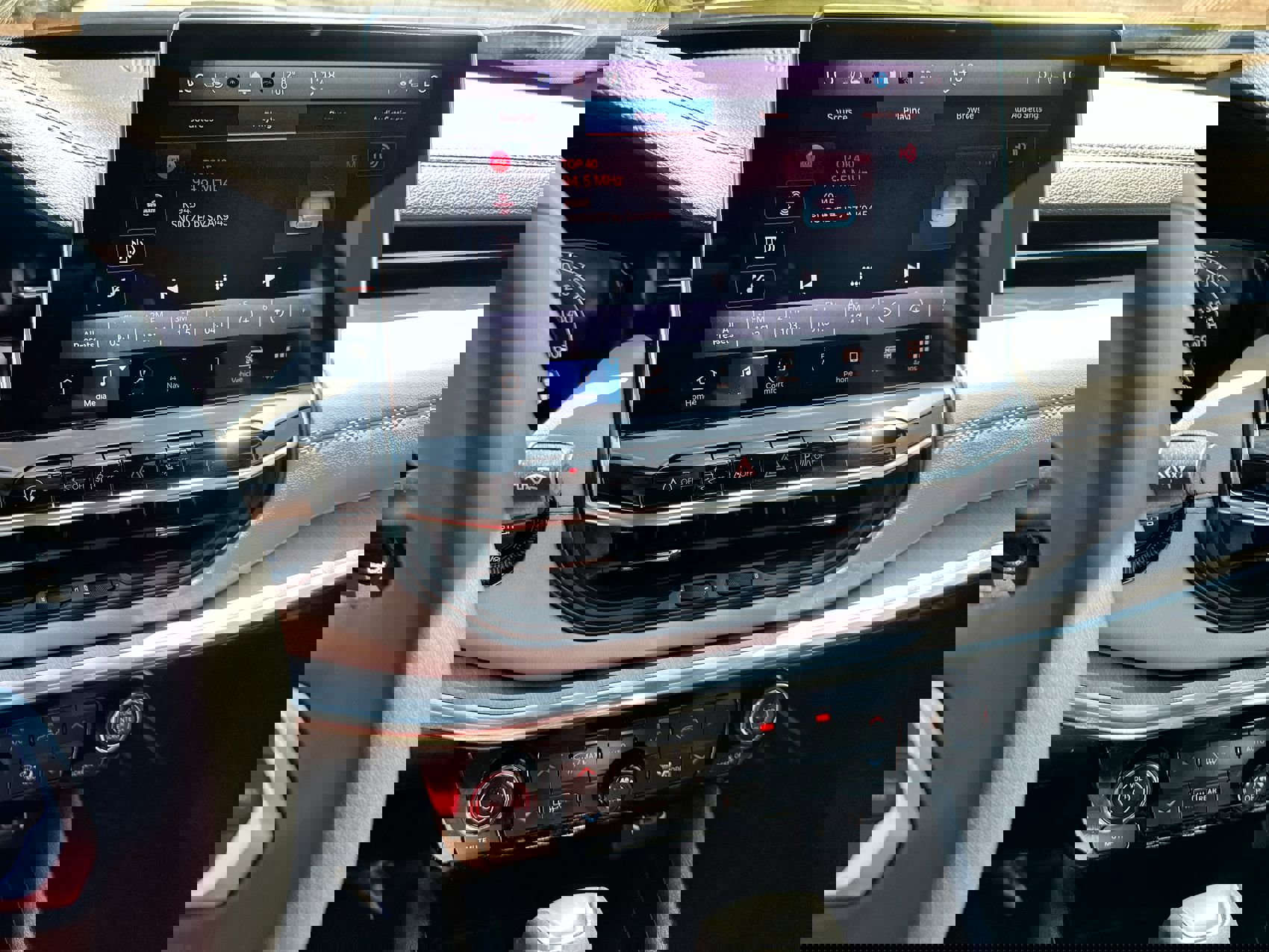 Used 2024 Jeep Compass Limited w/ Elite Group image 16