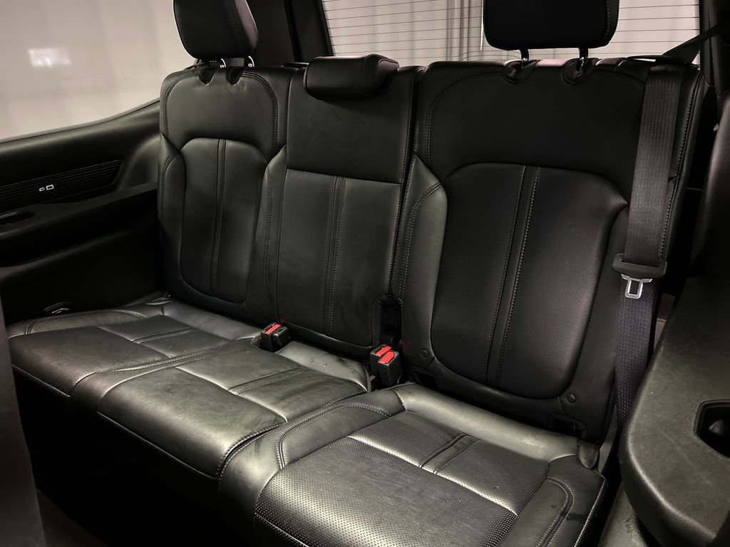 Used 2023 Jeep Wagoneer Series II AWD/4WD image 25