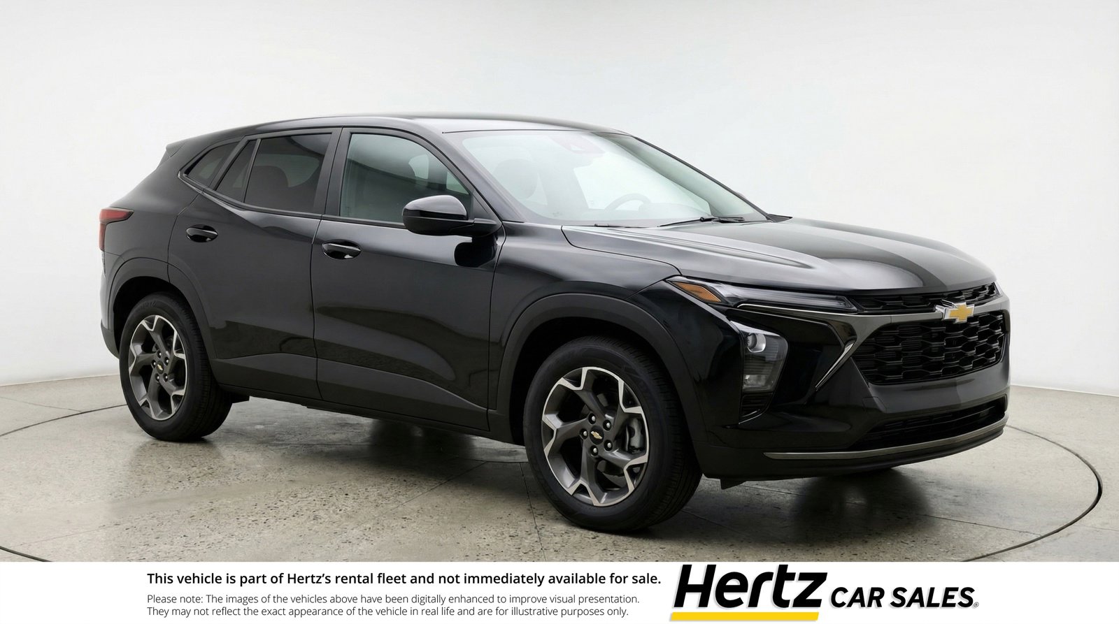 Used 2025 Chevrolet Trax LT FWD image 1