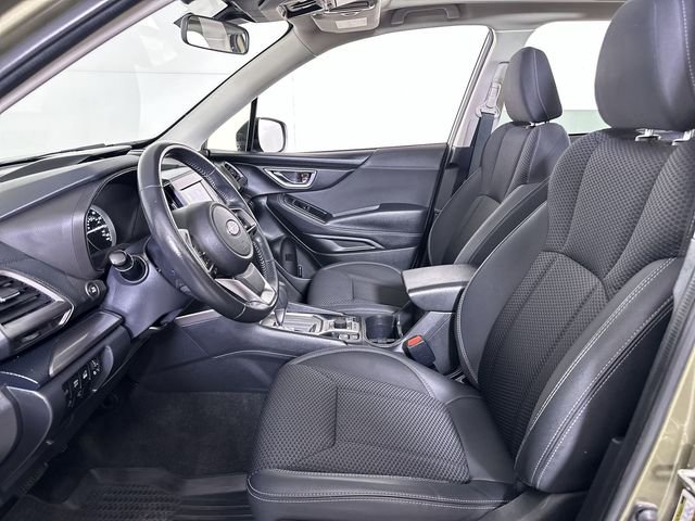 Used 2023 Subaru Forester Premium image 20