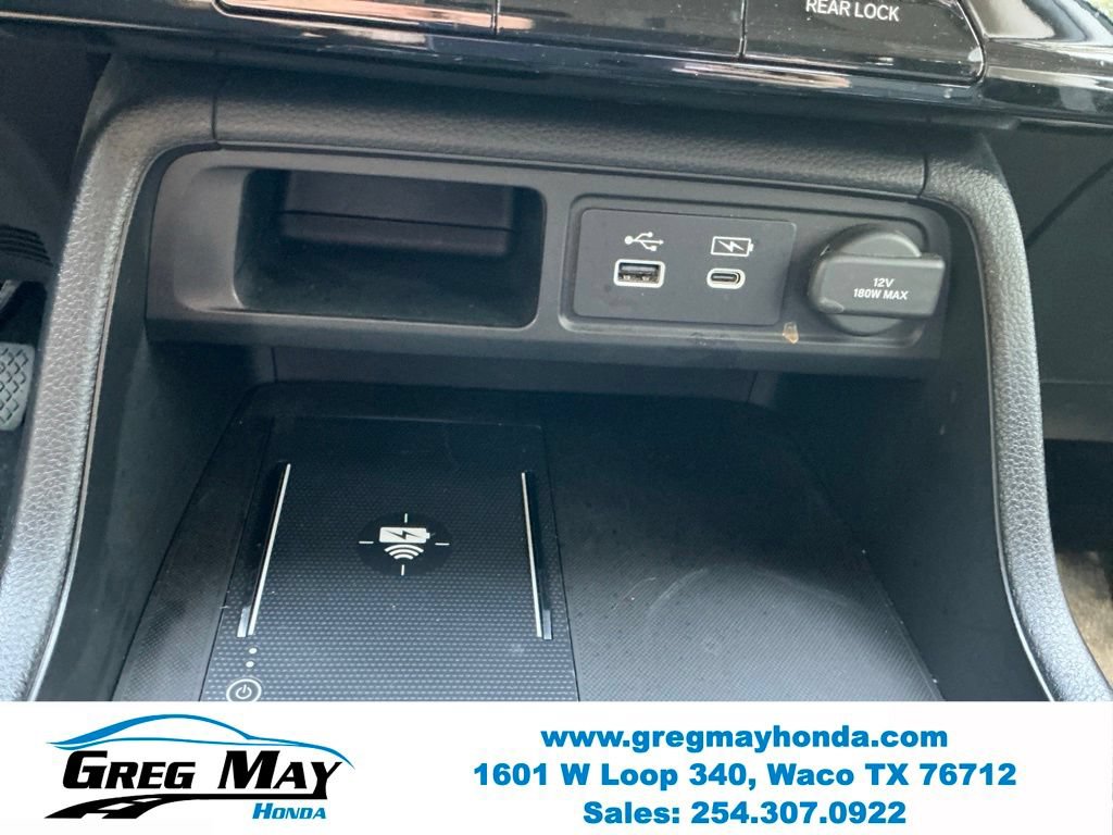 Used 2025 Honda Pilot Touring image 32