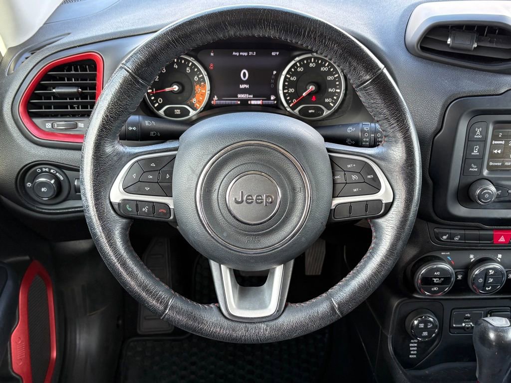 Used 2016 Jeep Renegade Trailhawk w/ Premium Trailhawk Package image 6