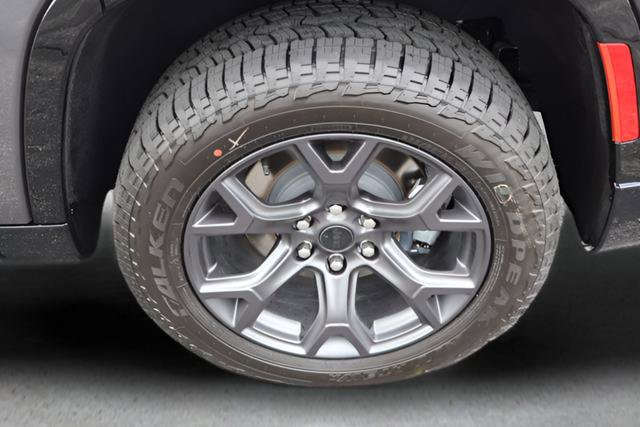 New 2026 Jeep Grand Wagoneer 4WD image 30