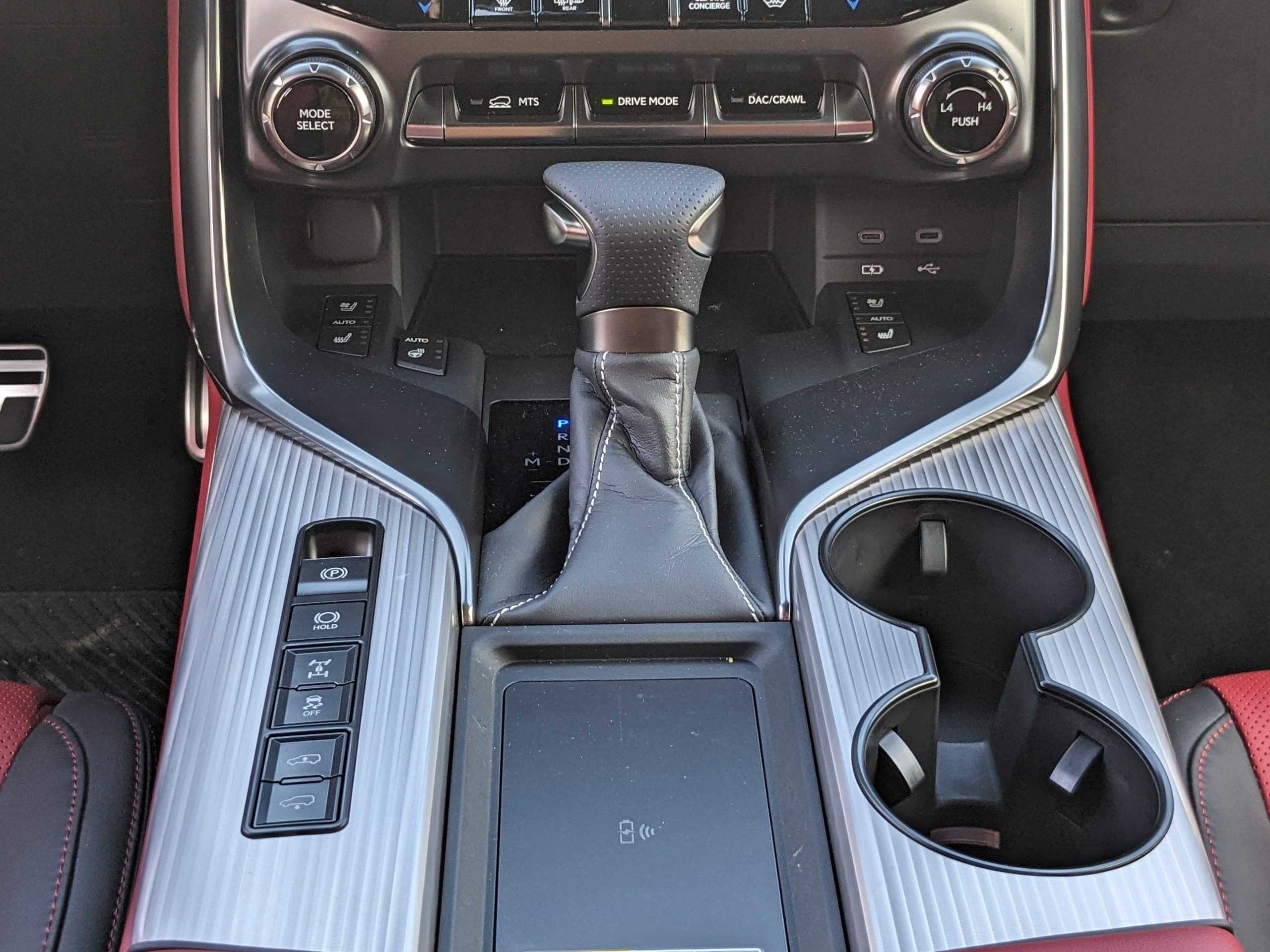 New 2025 Lexus LX 600 F Sport w/ Accessory Package (2T) image 19