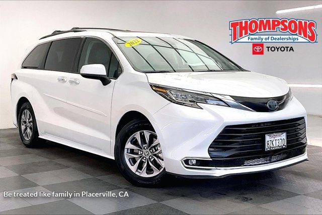 Used 2022 Toyota Sienna XLE w/ XLE Plus Package