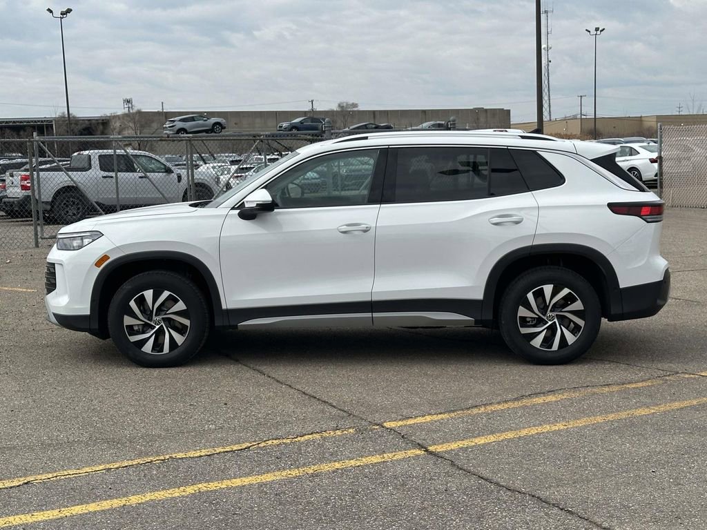 New 2026 Volkswagen Tiguan S AWD/4WD image 2