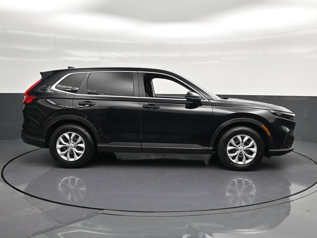Used 2025 Honda CR-V LX image 4