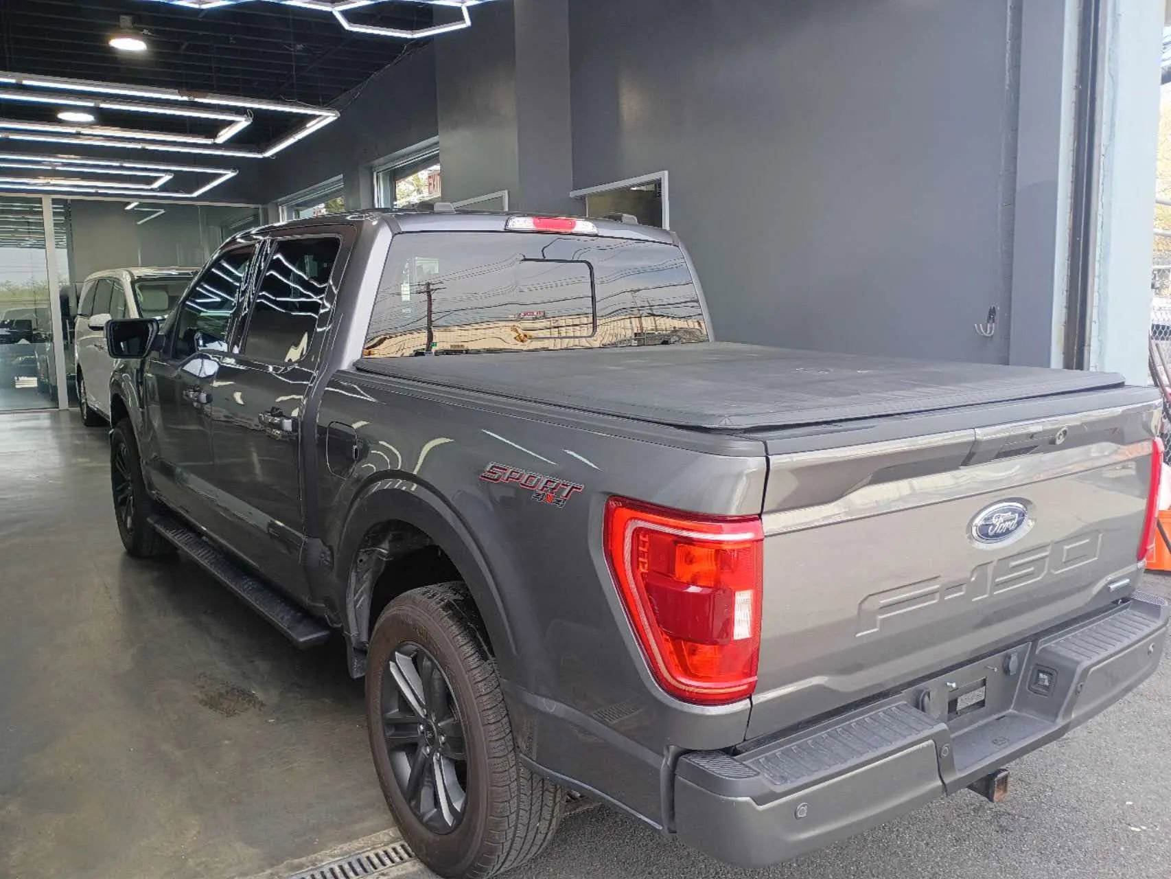 Used 2022 Ford F150 XLT w/ Equipment Group 302A High image 5