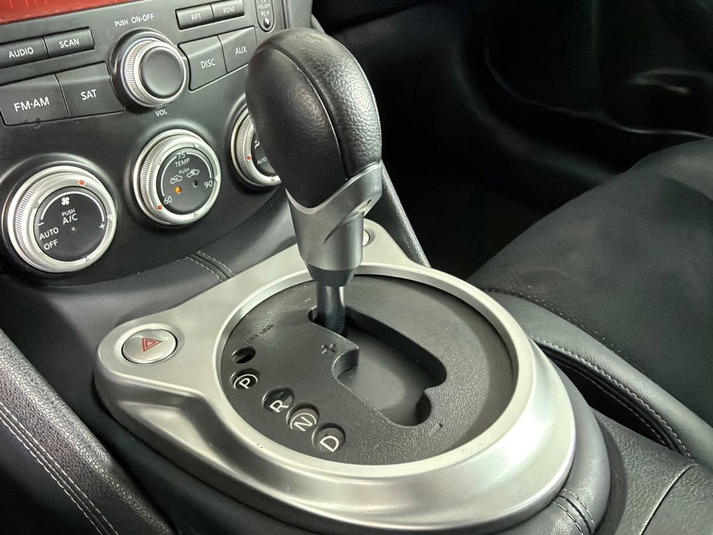 Used 2009 Nissan 370Z Touring w/ Aerodynamics Pkg image 25