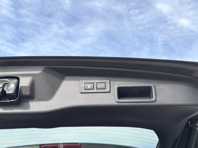 New 2026 Subaru Outback Limited AWD/4WD image 15