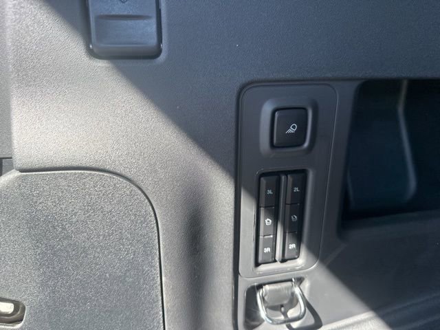 New 2025 Ford Expedition Active image 29