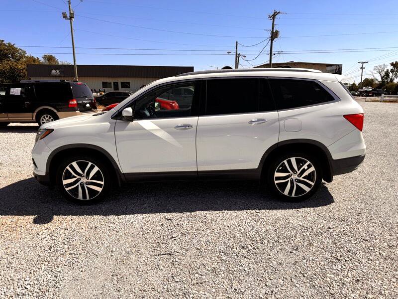 Used 2016 Honda Pilot Elite image 2