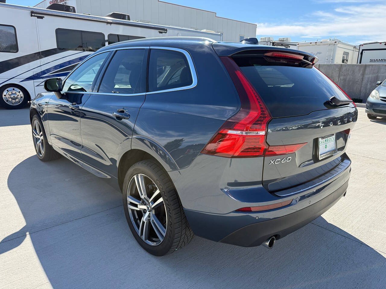 Used 2020 Volvo XC60 T5 Momentum w/ Protection Package Premier AWD/4WD image 5