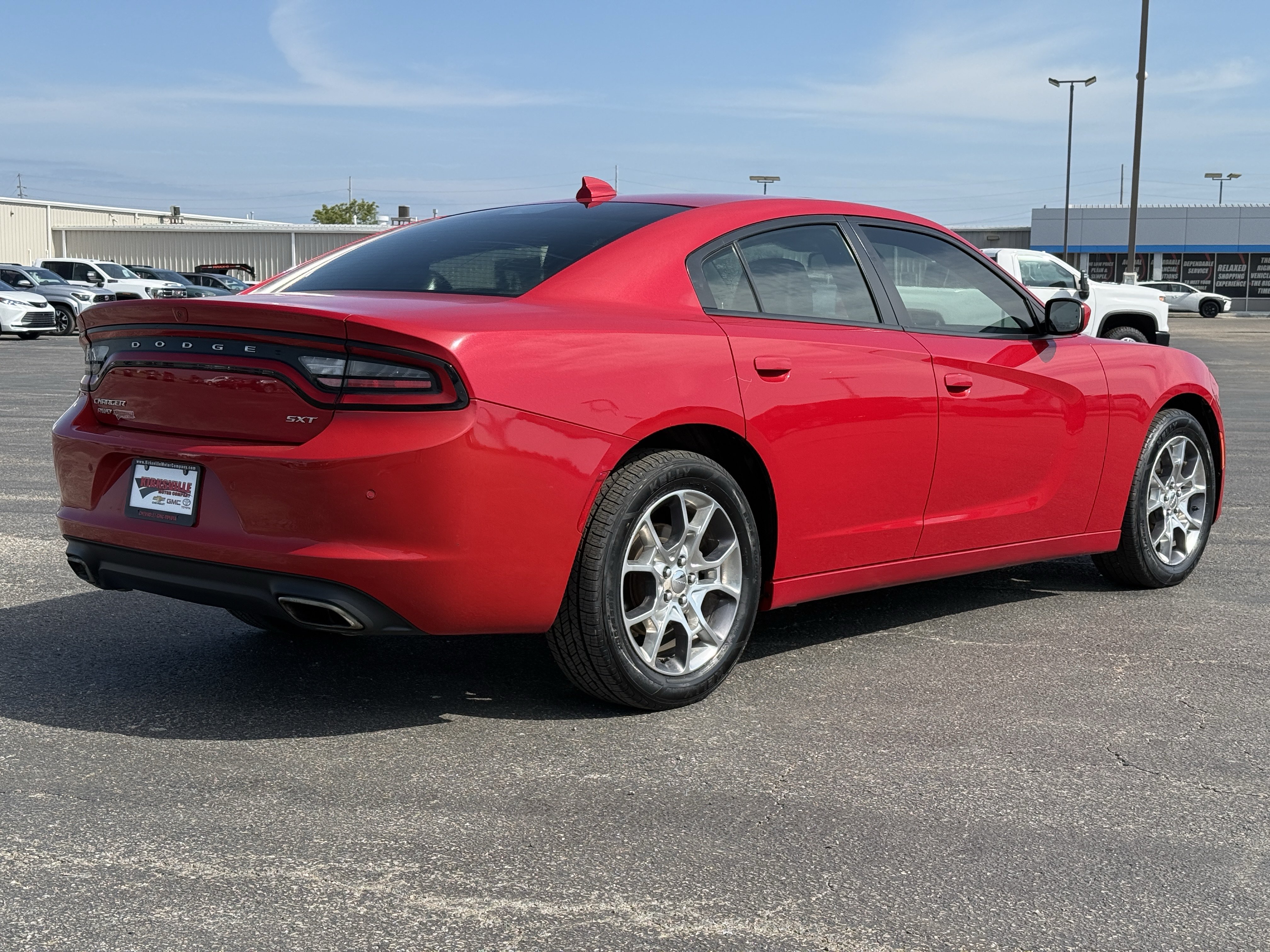 Used 2016 Dodge Charger SXT w/ AWD Premium Group image 4