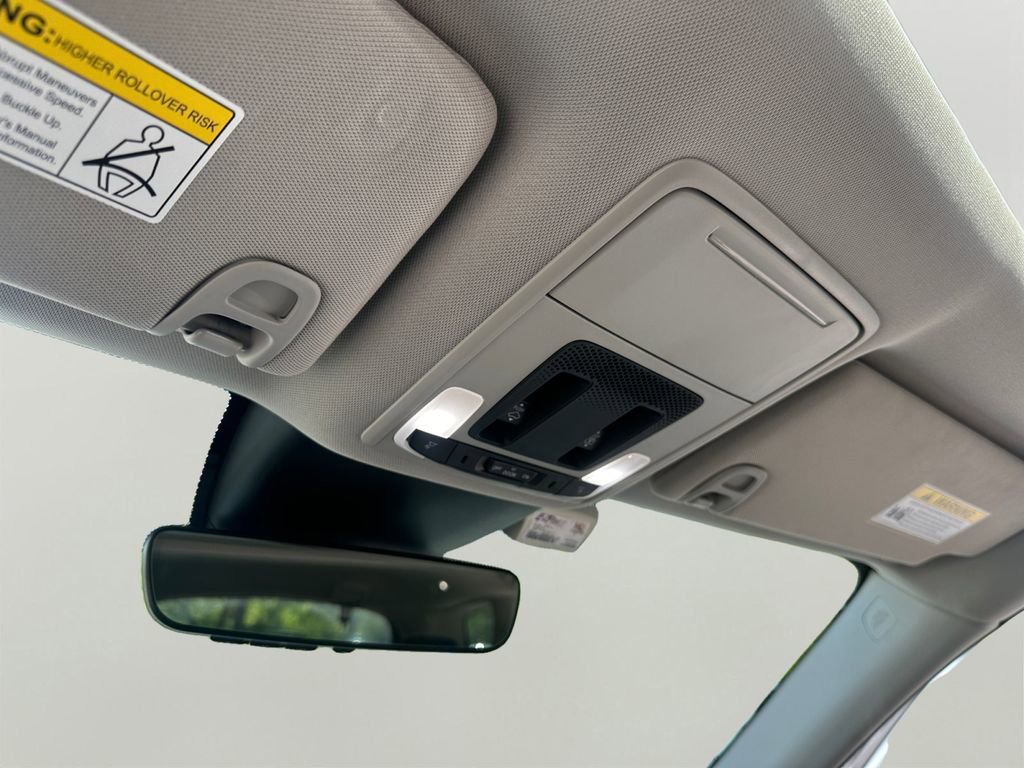 Used 2023 Honda Pilot Elite image 21