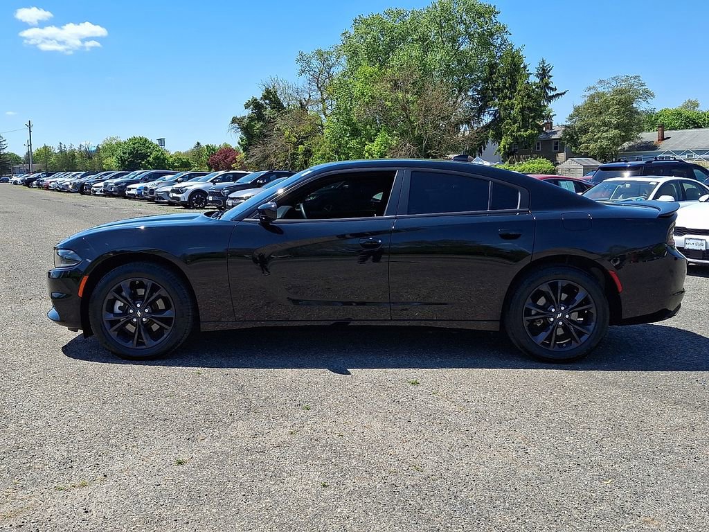 Used 2023 Dodge Charger SXT w/ Blacktop Package AWD/4WD image 4