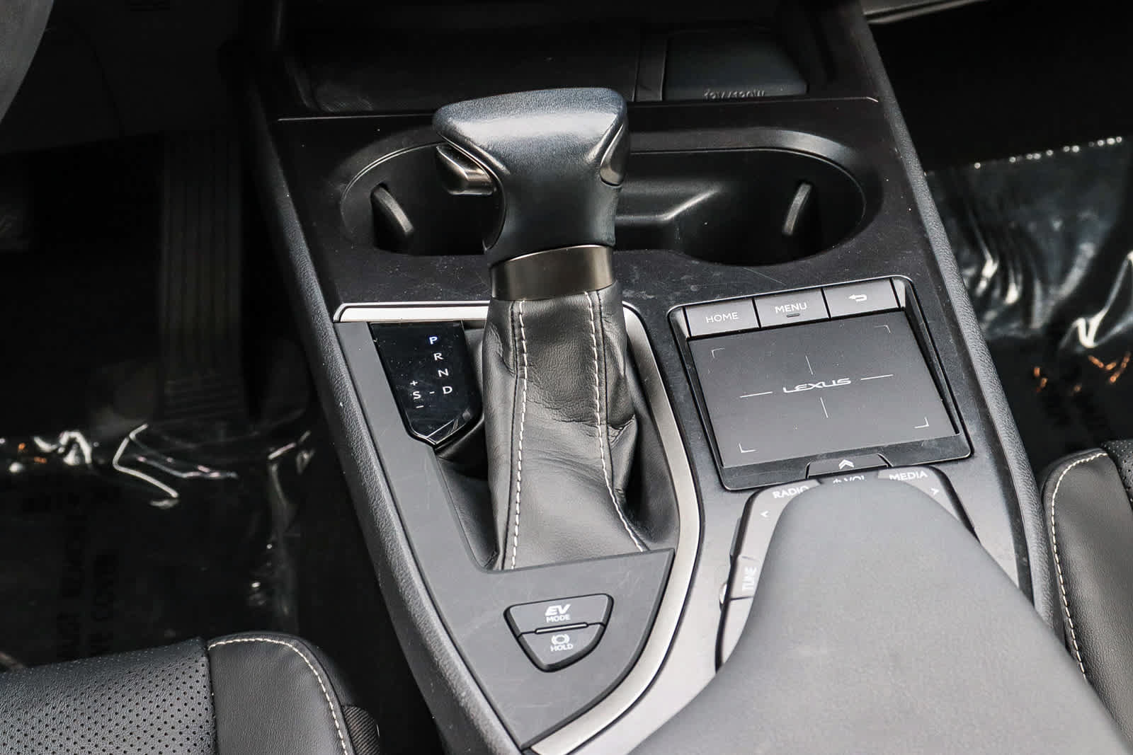 Used 2020 Lexus UX 250h w/ Premium Package AWD/4WD image 26