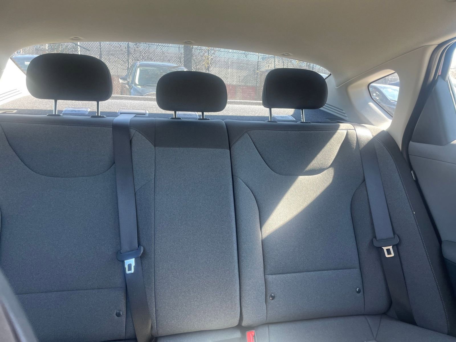 Used 2025 Kia K4 LXS image 33